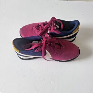 NIKE Women's W Pre-Love O.x. Track & Field Shoes